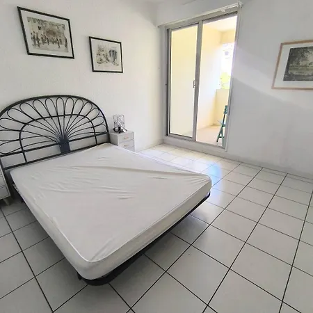 Apartment 023 Desirades A11 *